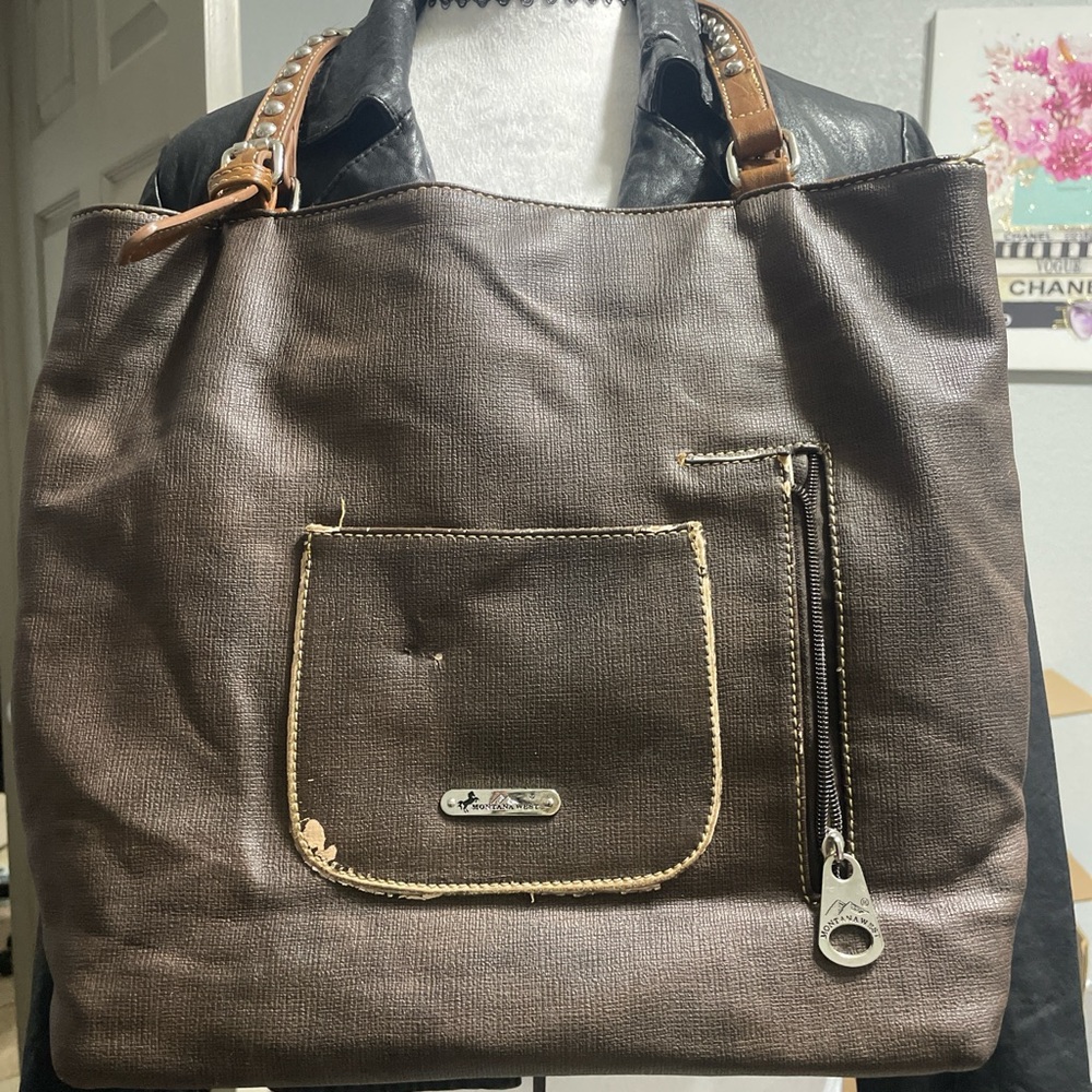 Montana West Shoulder Bag - Picture 3 of 5